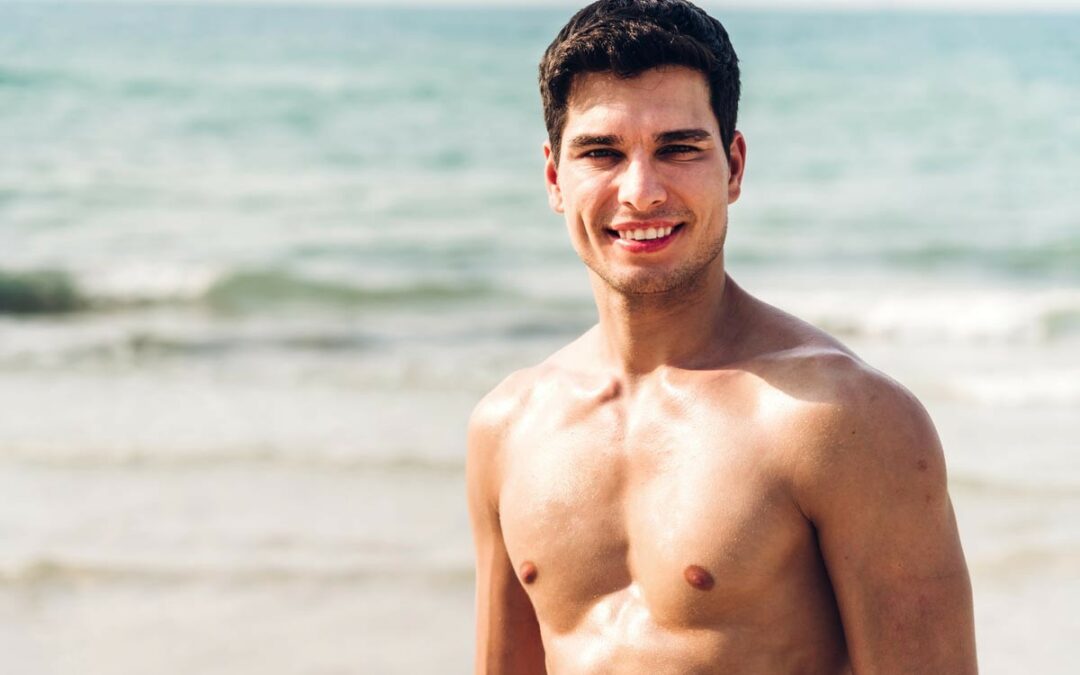 ¿Cómo eliminar la grasa pectoral en un hombre?