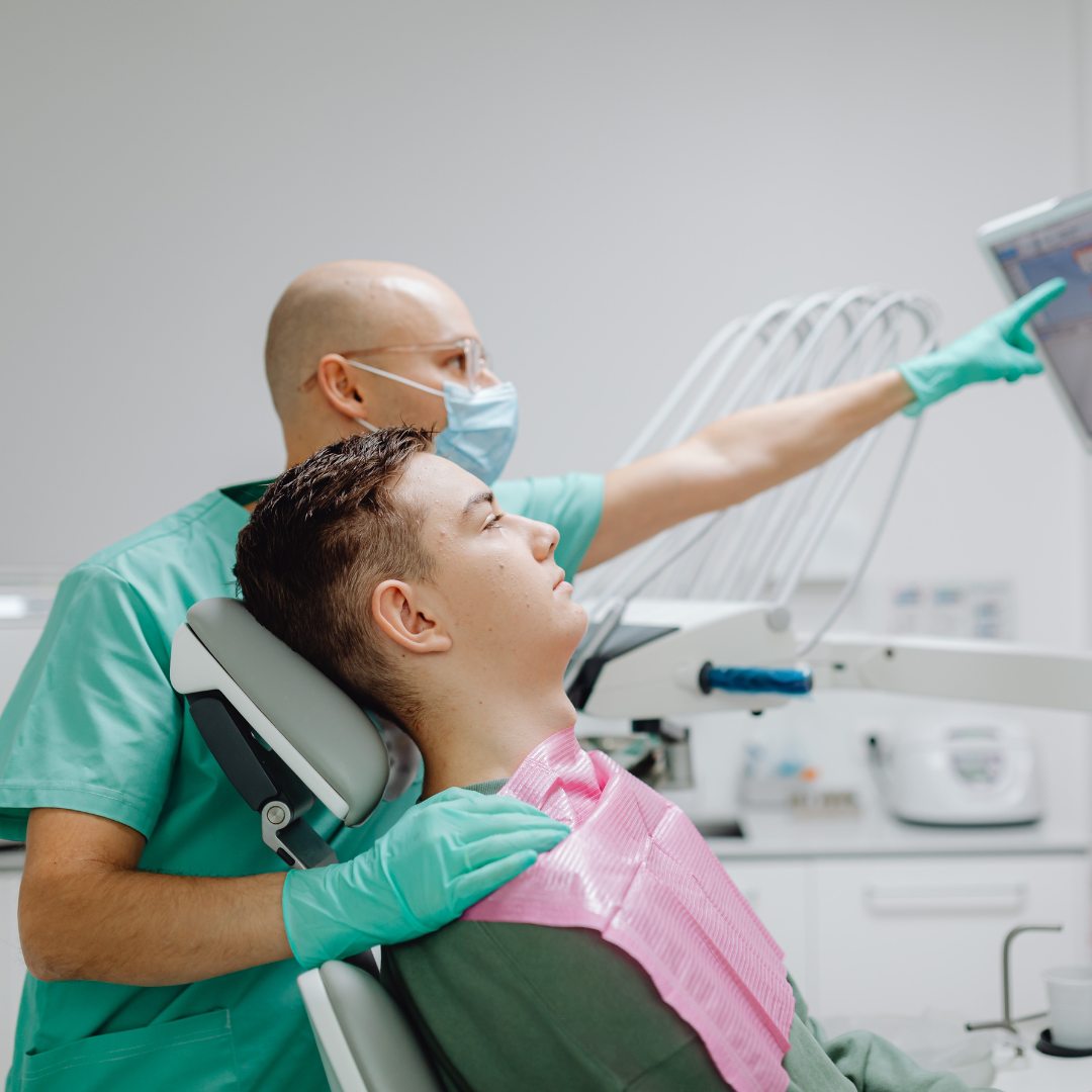 people-casual-young-beauty-spend